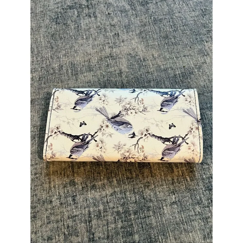 Jolamirel Ivory White Countryside Blue Floral Bird Trifold Clutch Wallet